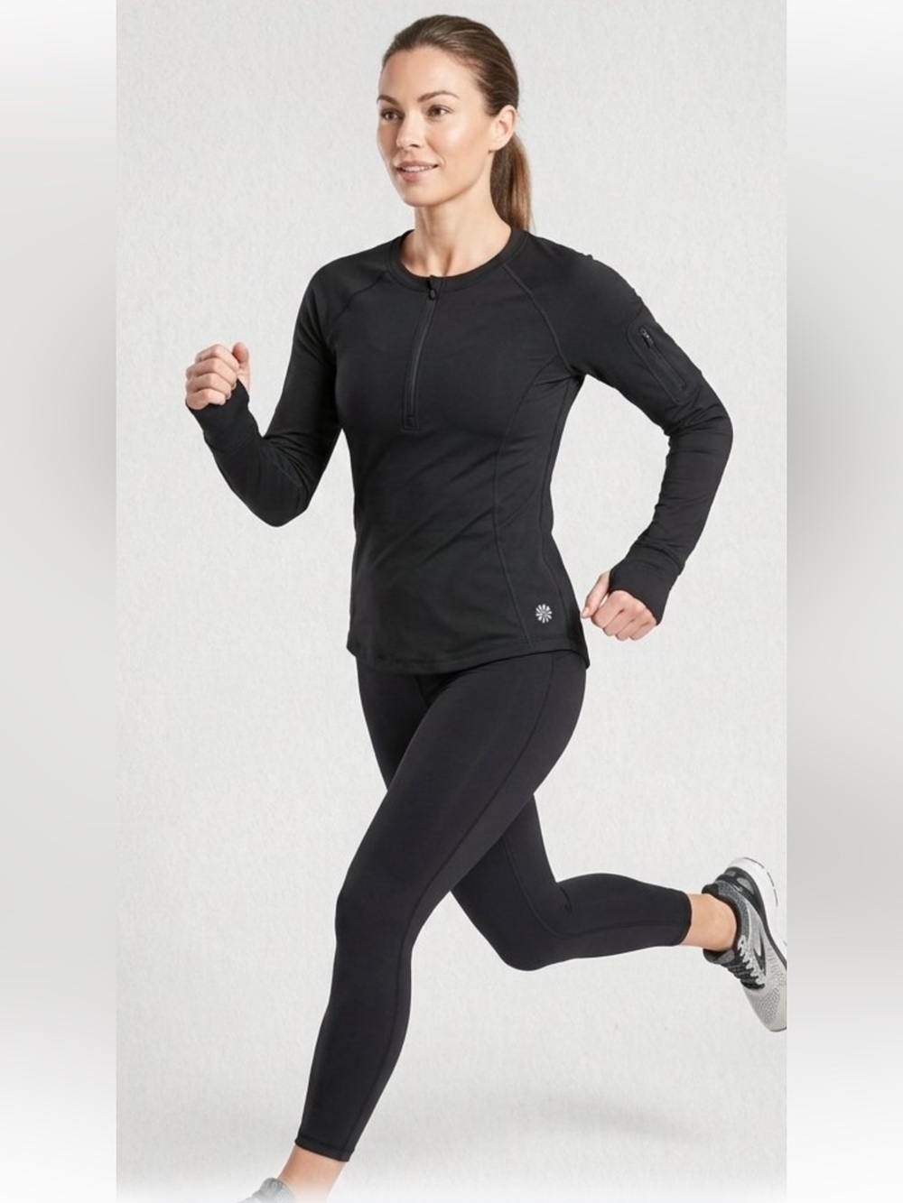 Athleta Pacifica UPF half zip rash guard run shirt. NWOT Size M